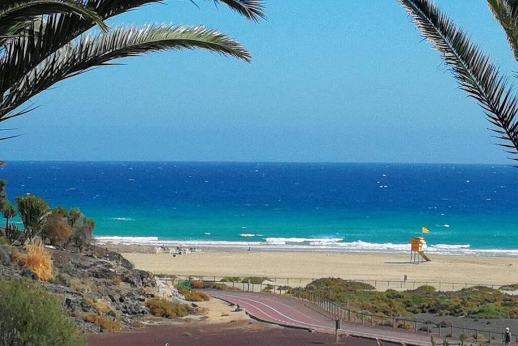 Beach Front Apartment With Stunning Ocean Views! Costa Calma Esterno foto